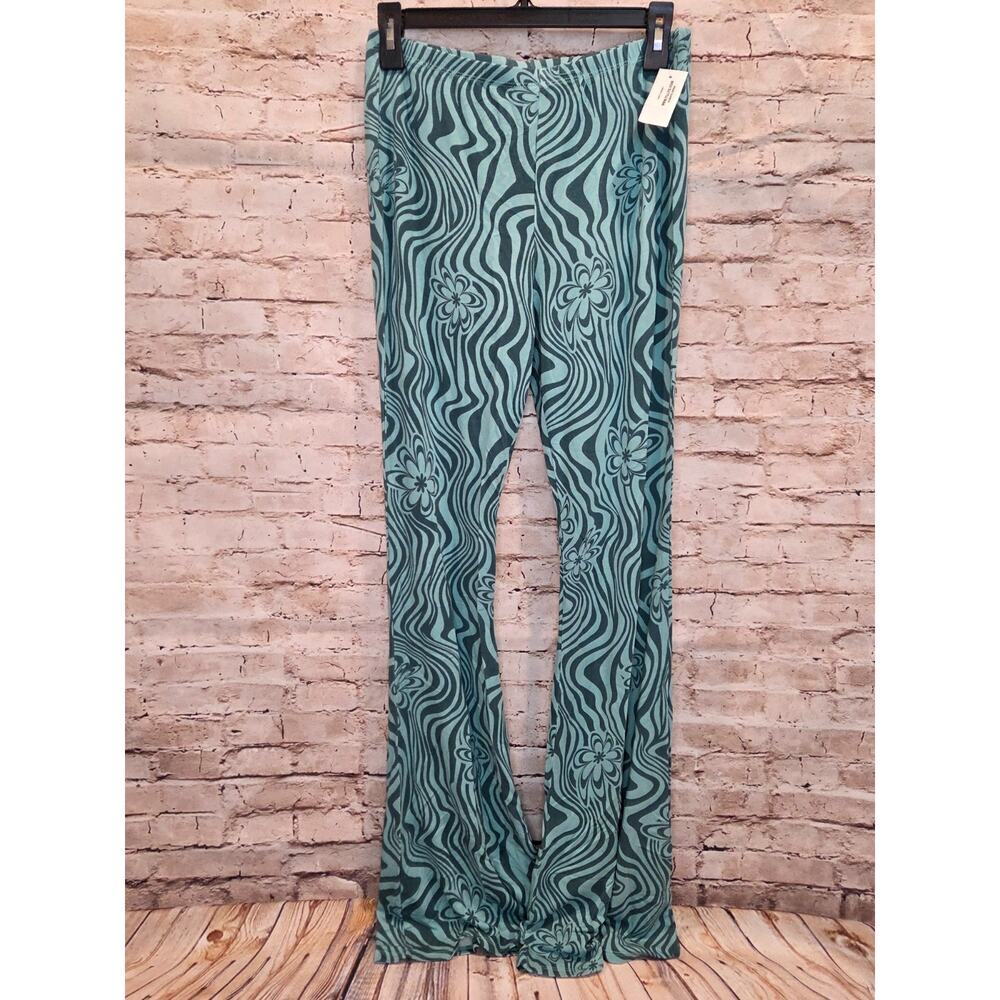 Full Tilt Flower Pull On Flare Leg Pants Size XL Juniors NWT Tall Groovy Hippie